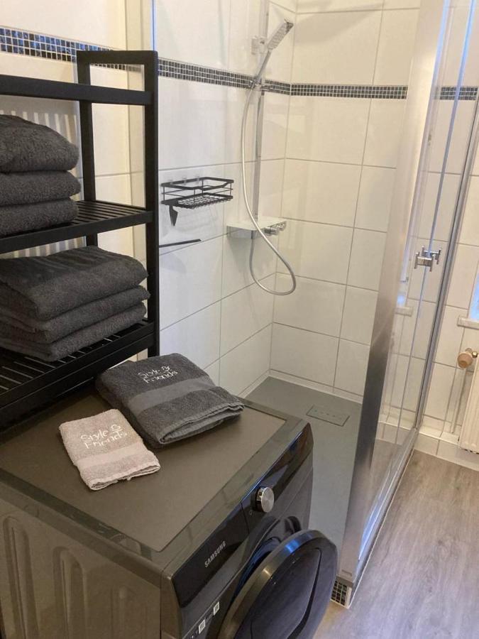 Familienwohnung Am Pfaffenteich Schwerin  Extérieur photo
